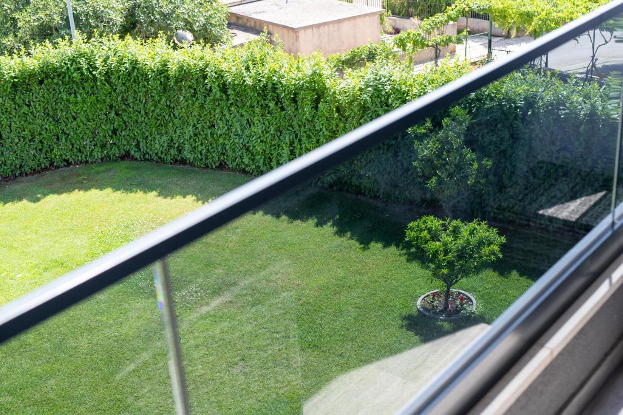 Apartments Taratta 1 Трогир Екстериор снимка