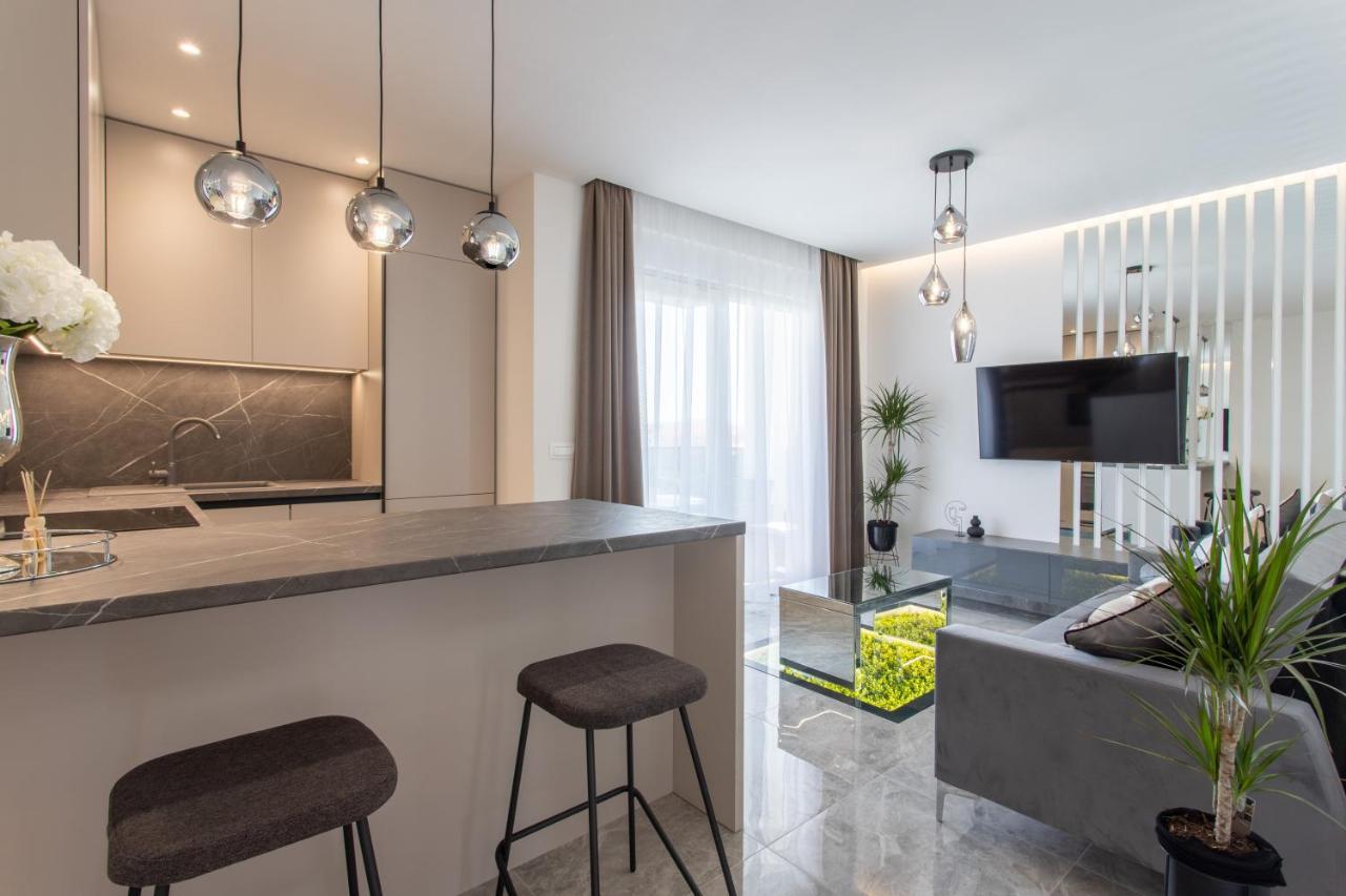 Apartments Taratta 1 Трогир Екстериор снимка