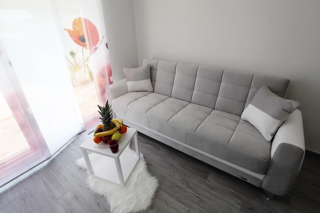Apartments Taratta 1 Трогир Екстериор снимка