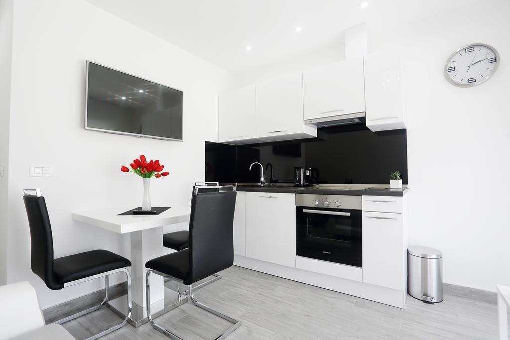 Apartments Taratta 1 Трогир Екстериор снимка
