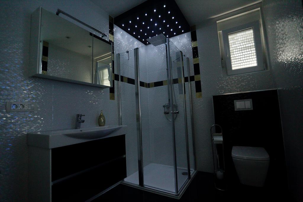 Apartments Taratta 1 Трогир Екстериор снимка